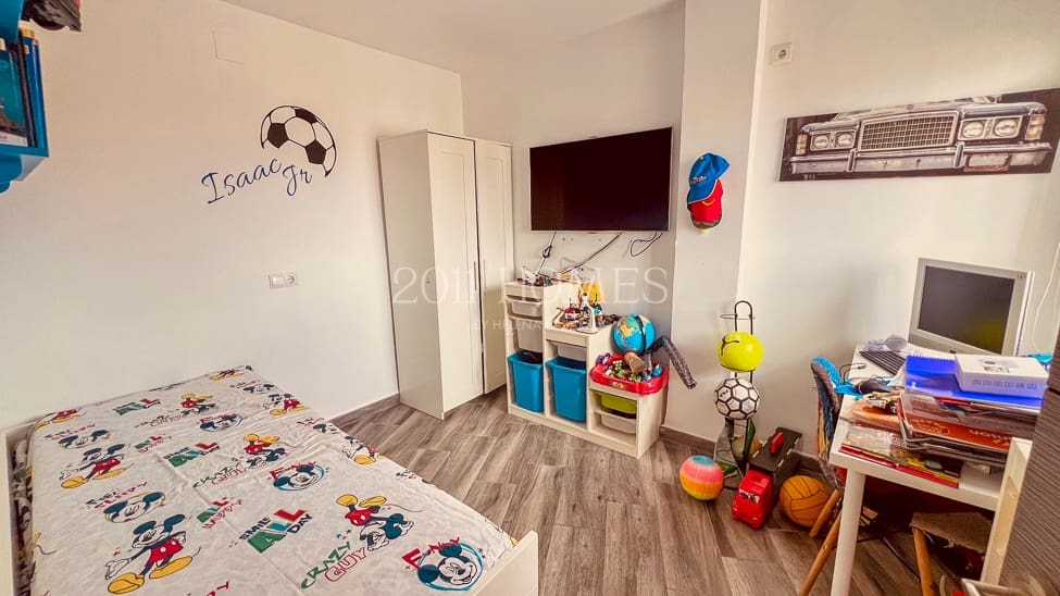 3 soverom Leilighet til salgs i Malaga by med svømmebasseng garasje - € 319 000 (Ref: 9880331)