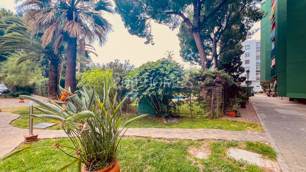 3 soverom Leilighet til salgs i Malaga by med svømmebasseng garasje - € 319 000 (Ref: 9880331)