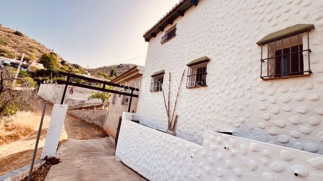 5 bedroom Finca/Country House for sale in Almogía with pool garage - € 359,000 (Ref: 9998993)