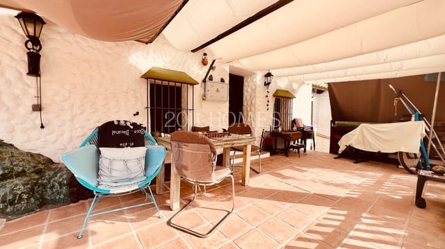 5 bedroom Finca/Country House for sale in Almogía with pool garage - € 359,000 (Ref: 9998993)