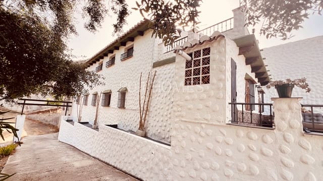 5 bedroom Finca/Country House for sale in Almogía with pool garage - € 359,000 (Ref: 9998993)