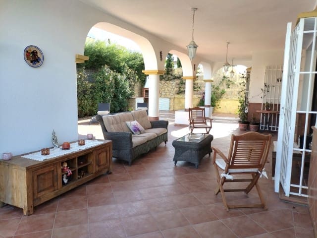 5 Zimmer Villa zu verkaufen in Ayamonte mit Pool Garage - 365.000 € (Ref: 7912901)
