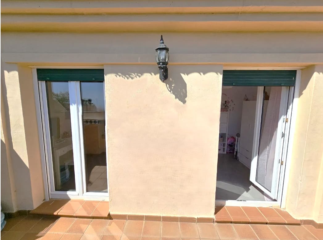 3 soveværelse Rækkehus til salg i Ayamonte med swimmingpool garage - € 220.000 (Ref: 8615767)