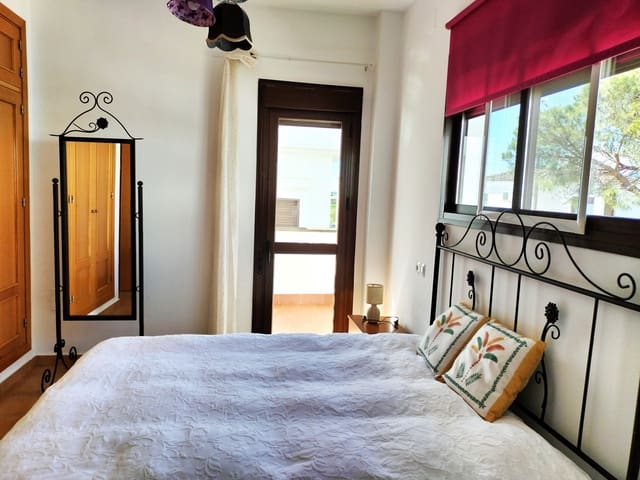 4 quarto Moradia Geminada para venda em Villablanca com piscina garagem - 180 000 € (Ref: 8904820)