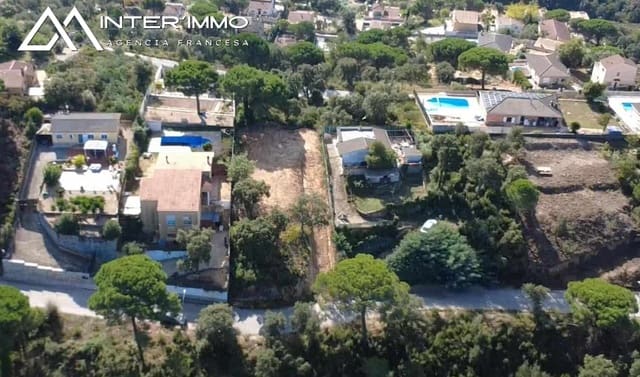 Undeveloped Land for sale in Lloret de Mar - € 195,000 (Ref: 9471560)