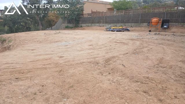 Undeveloped Land for sale in Lloret de Mar - € 195,000 (Ref: 9471560)