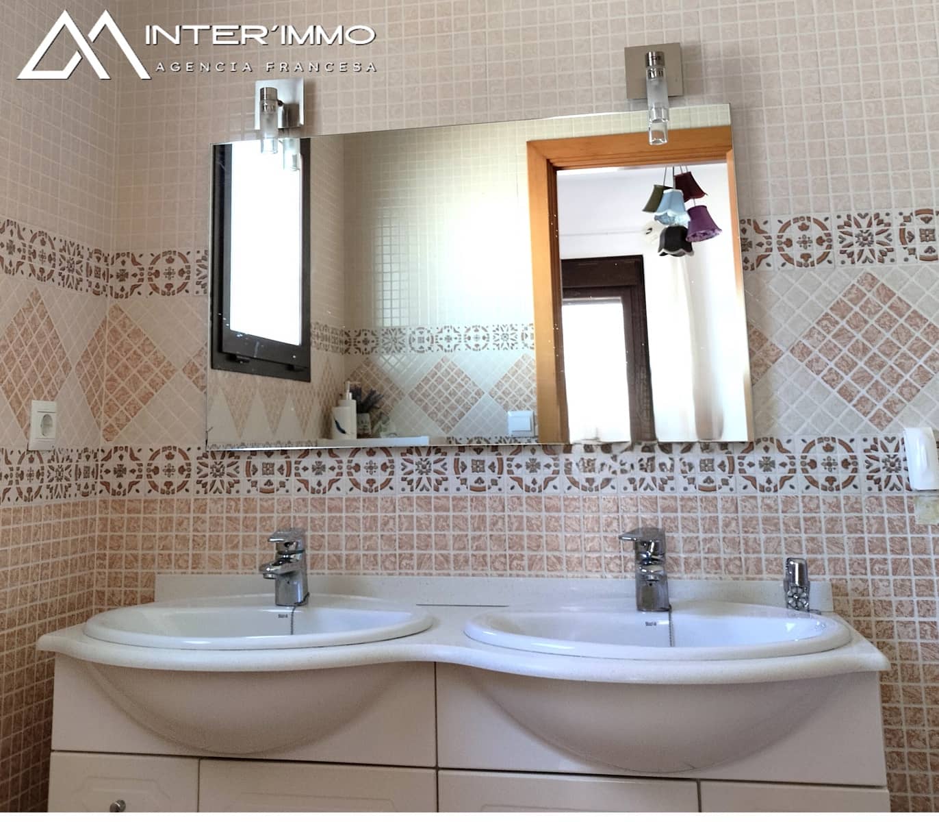 4 bedroom Townhouse for sale in Villablanca with pool garage - € 180,000 (Ref: 9472920)