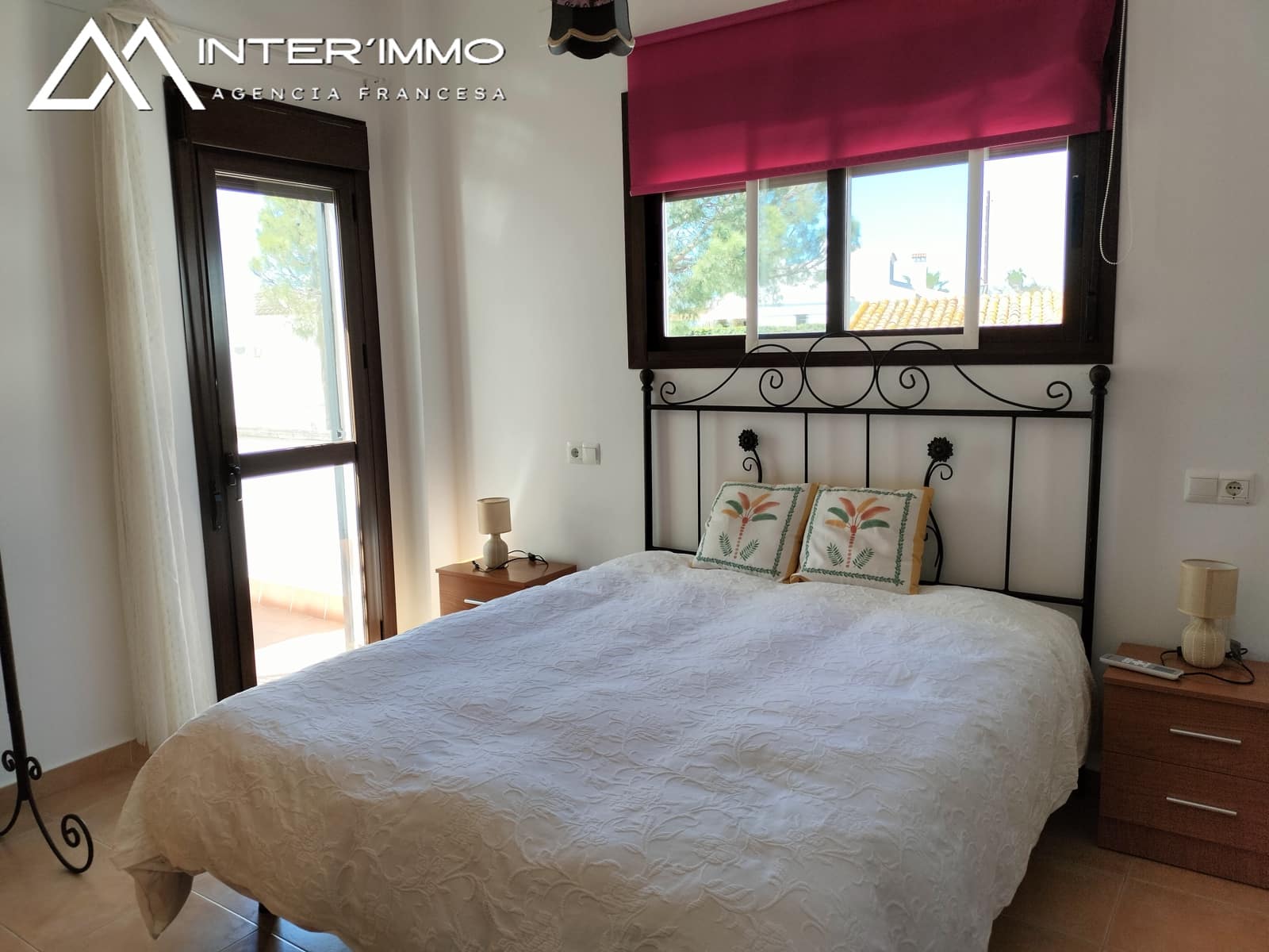 4 bedroom Townhouse for sale in Villablanca with pool garage - € 180,000 (Ref: 9472920)