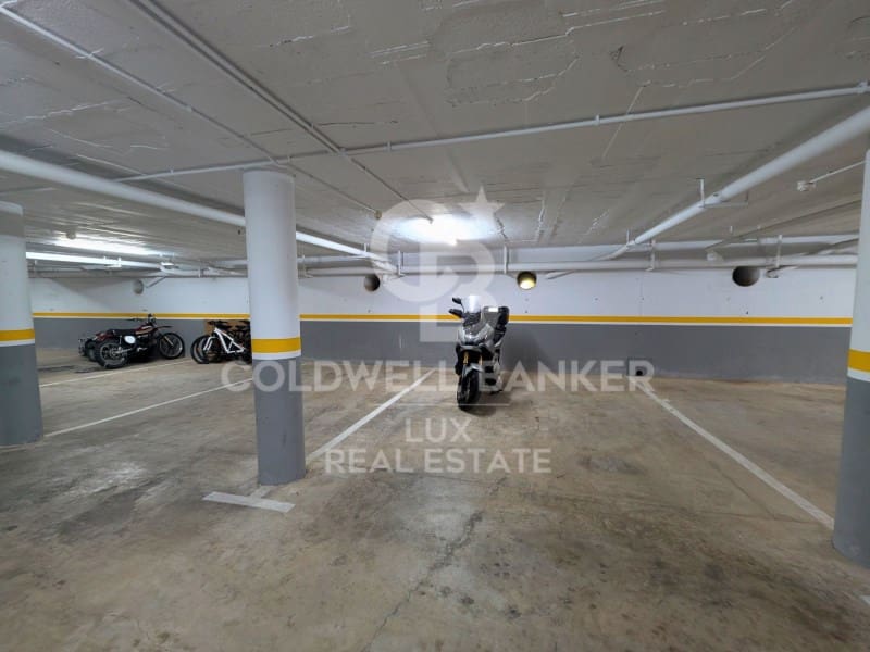 3 bedroom Flat for sale in Roses with garage - € 775,000 (Ref: 10026979)