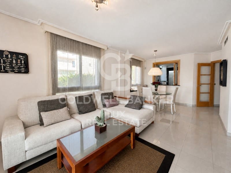 3 bedroom Flat for sale in Roses with garage - € 775,000 (Ref: 10026979)