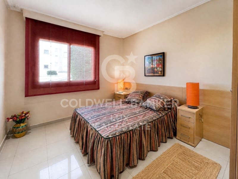 3 bedroom Flat for sale in Roses with garage - € 775,000 (Ref: 10026979)