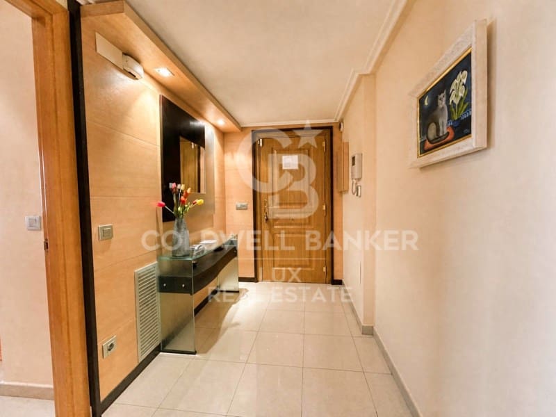 3 bedroom Flat for sale in Roses with garage - € 775,000 (Ref: 10026979)