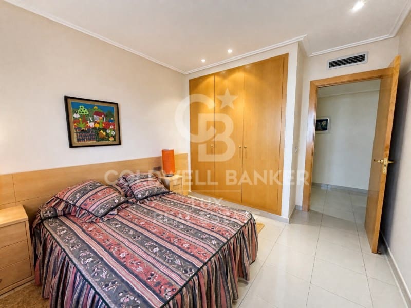 3 bedroom Flat for sale in Roses with garage - € 775,000 (Ref: 10026979)
