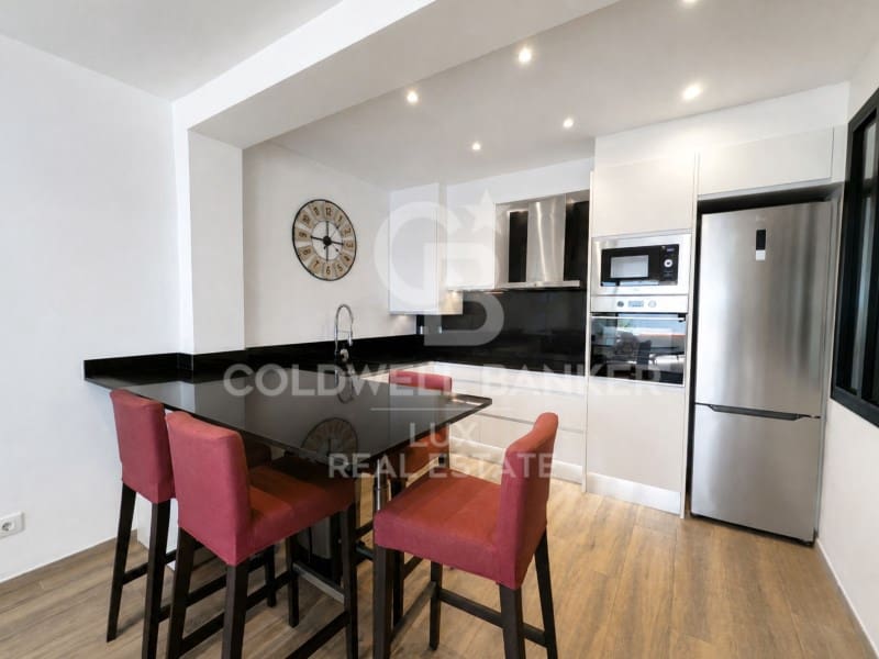 3 slaapkamer Appartement te koop in Roses met garage - € 475.000 (Ref: 10033597)