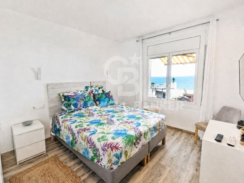 3 slaapkamer Appartement te koop in Roses met garage - € 475.000 (Ref: 10033597)