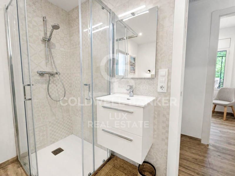 3 slaapkamer Appartement te koop in Roses met garage - € 475.000 (Ref: 10033597)