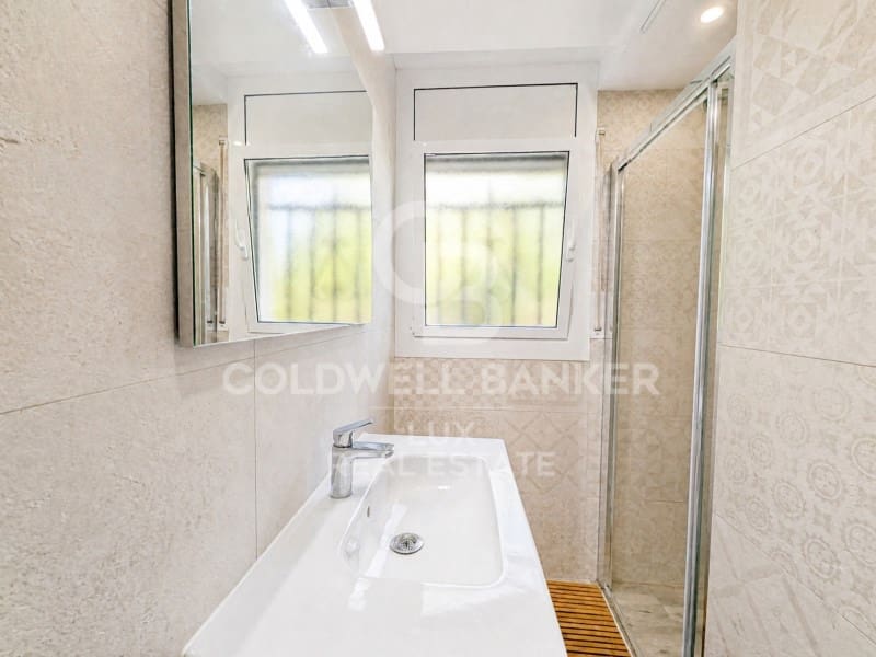 3 slaapkamer Appartement te koop in Roses met garage - € 475.000 (Ref: 10033597)