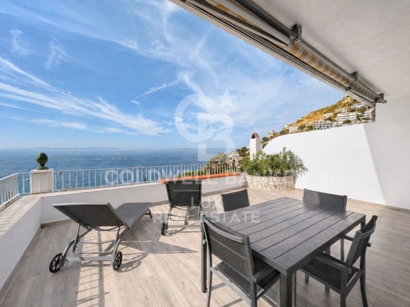 3 slaapkamer Appartement te koop in Roses met garage - € 475.000 (Ref: 10033597)