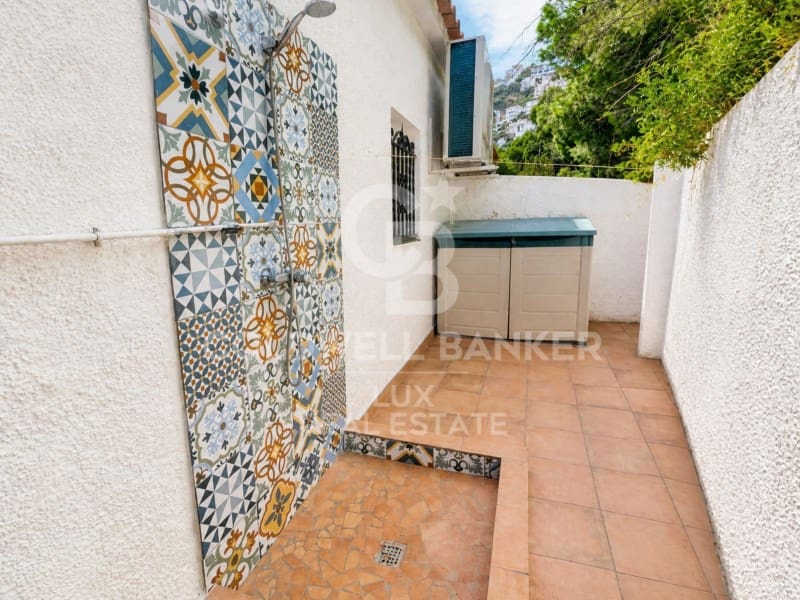 3 slaapkamer Appartement te koop in Roses met garage - € 475.000 (Ref: 10033597)