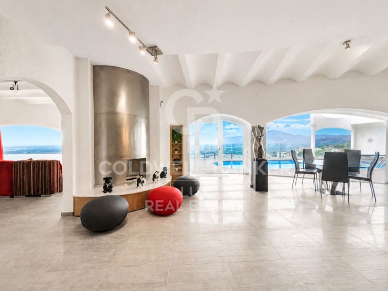 5 soveværelse Villa til salg i Roses med swimmingpool garage - € 2.995.000 (Ref: 10033599)