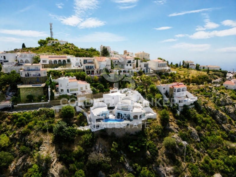 5 soveværelse Villa til salg i Roses med swimmingpool garage - € 2.995.000 (Ref: 10033599)