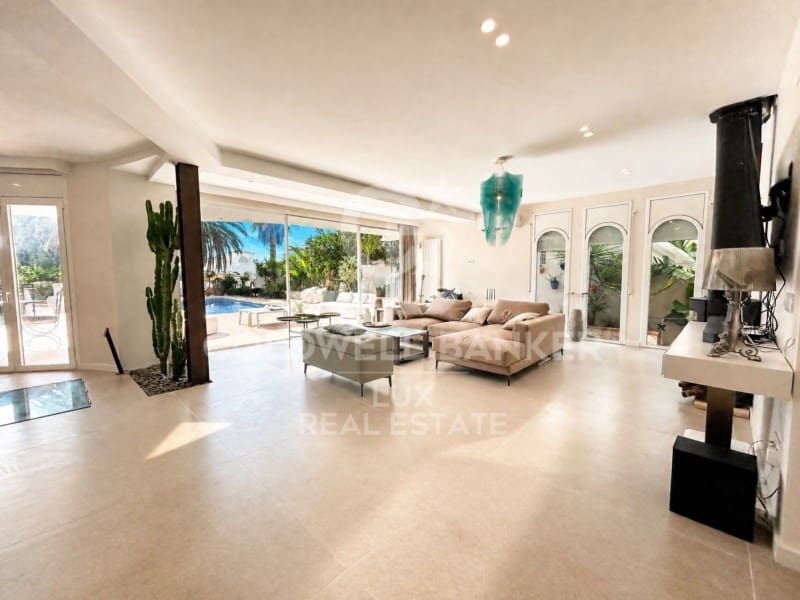 6 chambre Villa/Maison à vendre à Empuriabrava avec piscine garage - 1 990 000 € (Ref: 10040745)