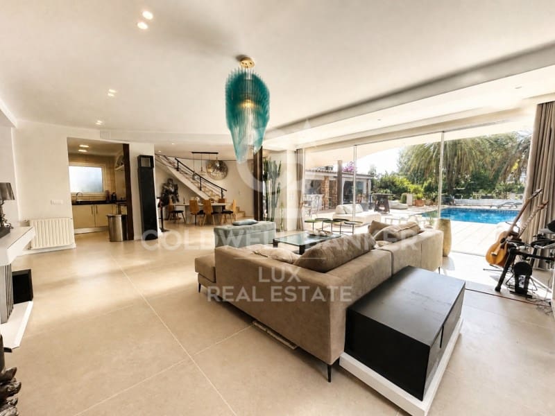 6 chambre Villa/Maison à vendre à Empuriabrava avec piscine garage - 1 990 000 € (Ref: 10040745)