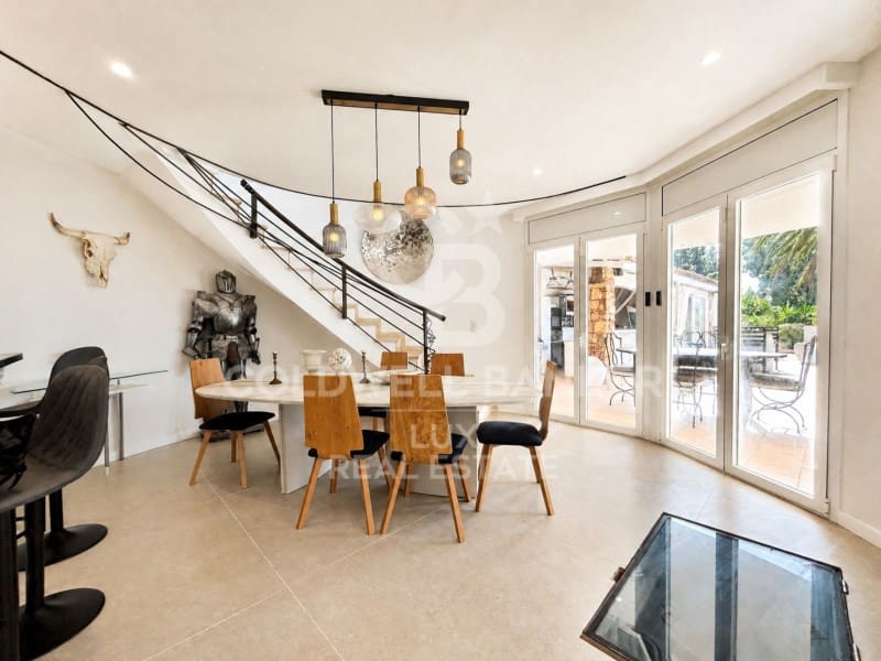 6 chambre Villa/Maison à vendre à Empuriabrava avec piscine garage - 1 990 000 € (Ref: 10040745)