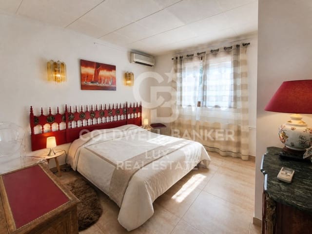 3 soveværelse Villa til salg i Empuriabrava, Castelló d'Empúries med swimmingpool garage - € 743.000 (Ref: 10061690)