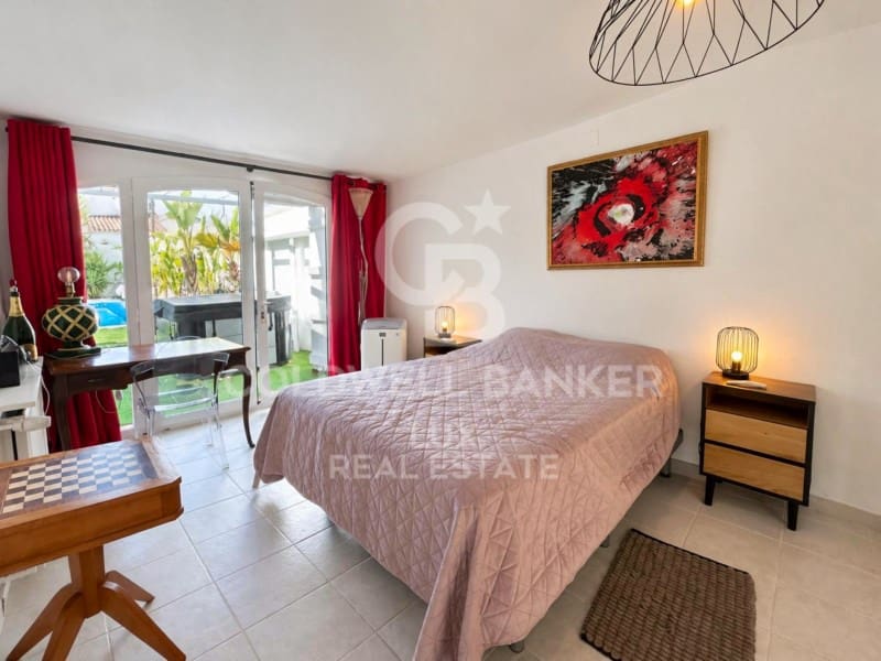 4 bedroom Villa for sale in Empuriabrava with pool garage - € 743,000 (Ref: 10061690)