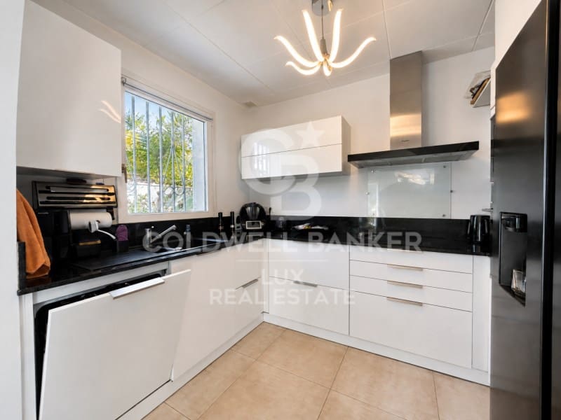 4 bedroom Villa for sale in Empuriabrava with pool garage - € 743,000 (Ref: 10061690)