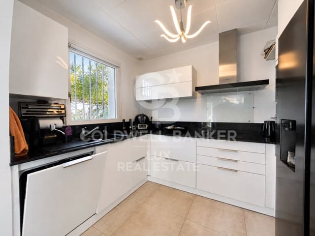 3 Zimmer Villa zu verkaufen in Empuriabrava, Castelló d'Empúries mit Pool Garage - 743.000 € (Ref: 10061690)