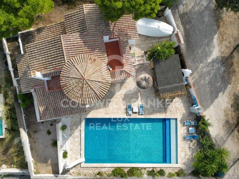 4 bedroom Villa for sale in L'Escala with pool garage - € 590,000 (Ref: 10098293)