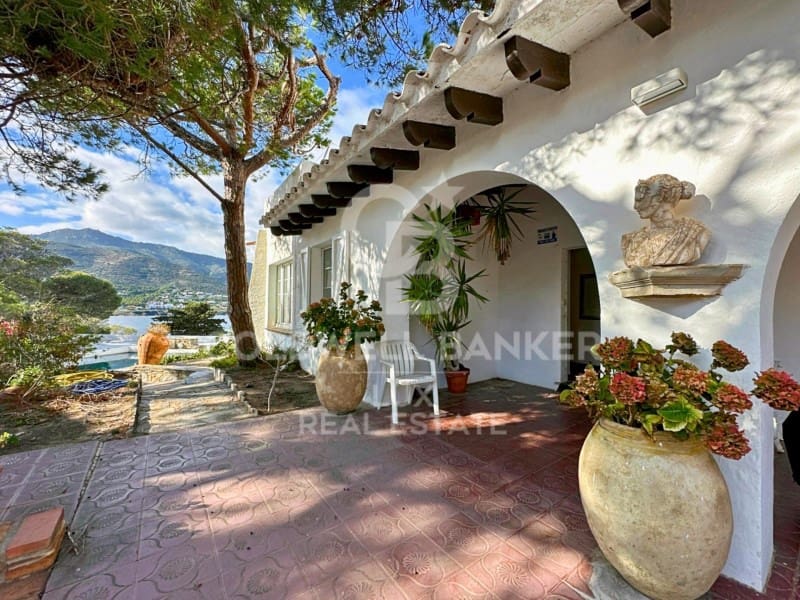 Chalet de 6 habitaciones en El Port de la Selva en venta con piscina - 3.900.000 € (Ref: 10124256)