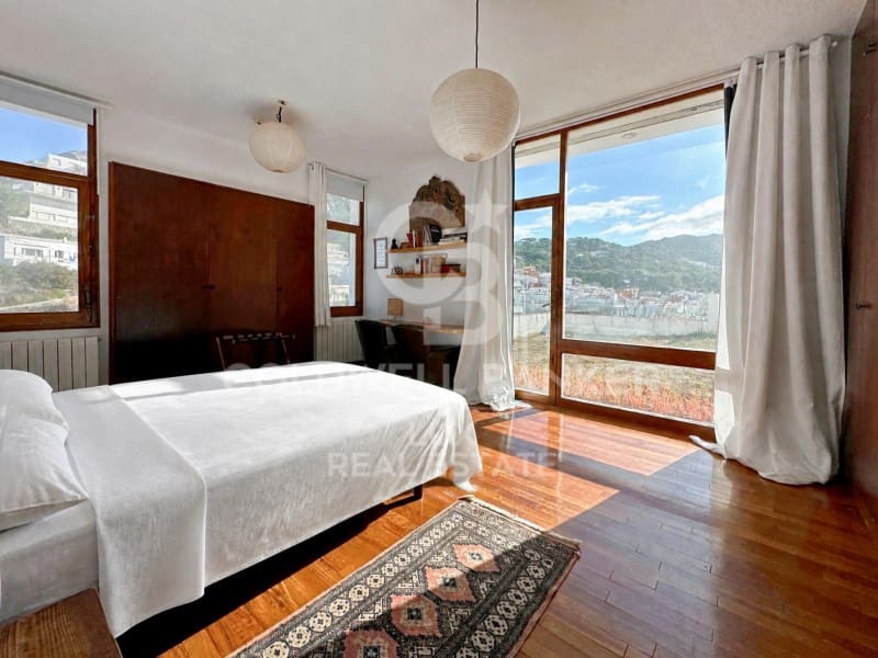 Chalet de 6 habitaciones en El Port de la Selva en venta con piscina - 3.900.000 € (Ref: 10124256)