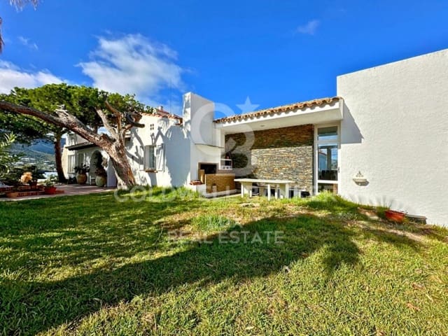 Chalet de 6 habitaciones en El Port de la Selva en venta con piscina - 3.900.000 € (Ref: 10124256)