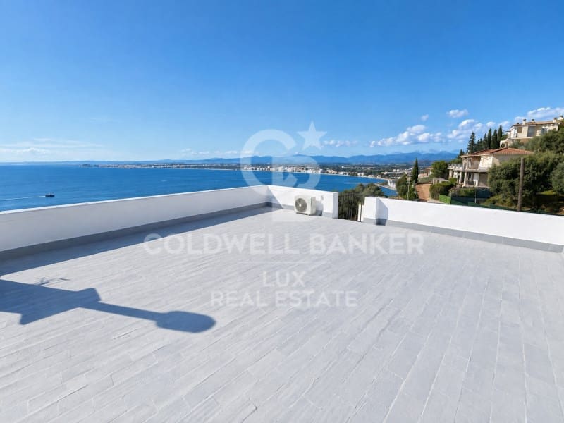 3 bedroom Villa for sale in Roses with pool garage - € 849,000 (Ref: 10168402)