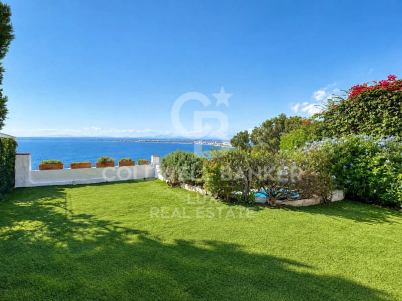 3 bedroom Villa for sale in Roses with pool garage - € 849,000 (Ref: 10168402)