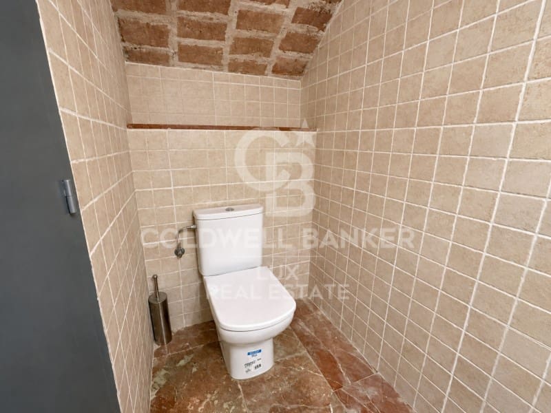 9 soveværelse Byhus til salg i Bellcaire d'Emporda - € 395.000 (Ref: 10171215)