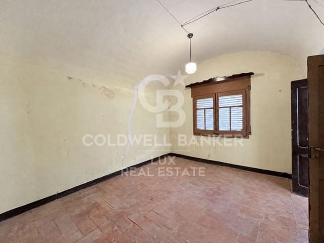 Casa de 9 habitaciones en Bellcaire d'Empordà en venta - 395.000 € (Ref: 10171215)