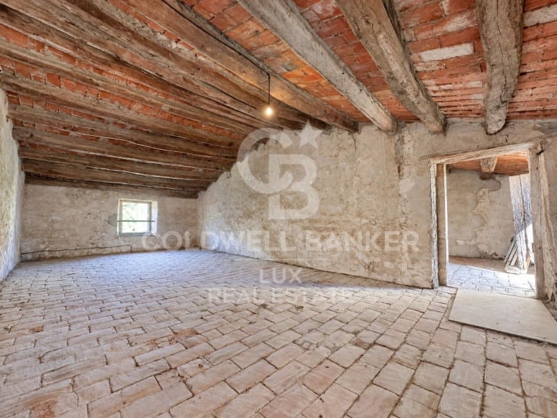 9 soveværelse Byhus til salg i Bellcaire d'Emporda - € 395.000 (Ref: 10171215)