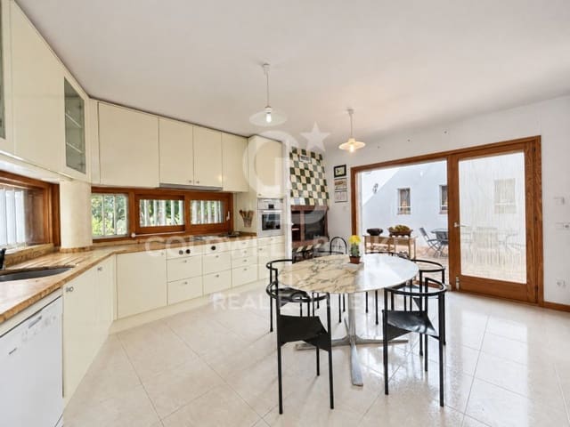 5 Zimmer Finca/Landgut zu verkaufen in Llers mit Pool Garage - 1.430.000 € (Ref: 10171216)