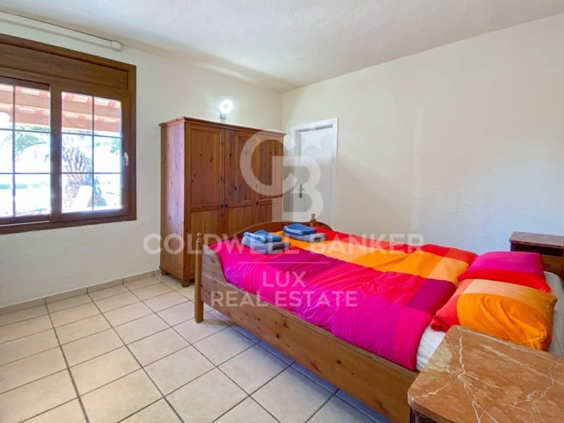 7 soveværelse Villa til salg i Empuriabrava med garage - € 950.000 (Ref: 7652617)