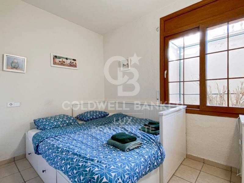 7 soveværelse Villa til salg i Empuriabrava med garage - € 950.000 (Ref: 7652617)