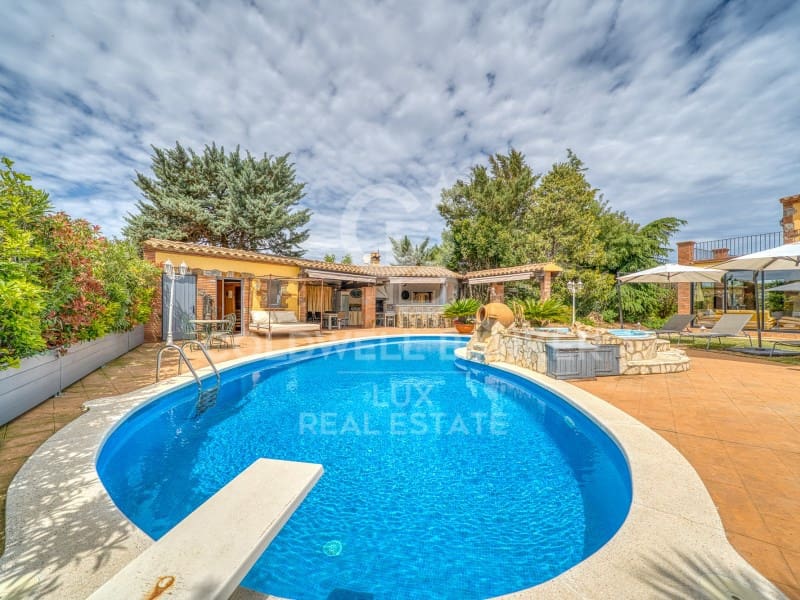 5 soveværelse Villa til salg i Peralada med swimmingpool - € 2.290.000 (Ref: 7652627)