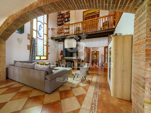 5 bedroom Villa for sale in Peralada with pool - € 2,290,000 (Ref: 7652627)