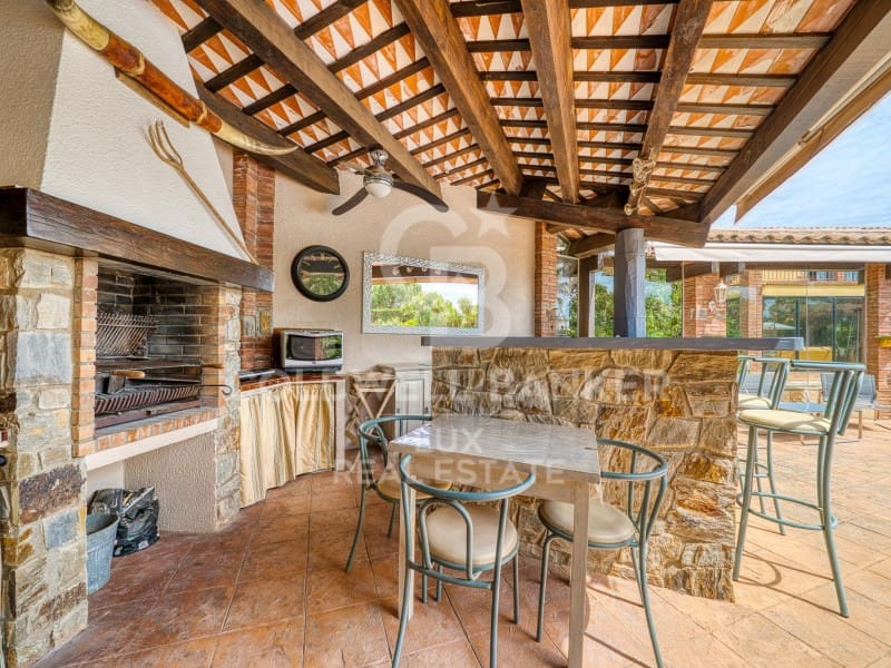 5 soveværelse Villa til salg i Peralada med swimmingpool - € 2.290.000 (Ref: 7652627)