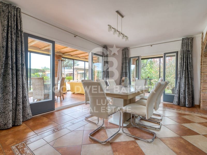 5 soveværelse Villa til salg i Peralada med swimmingpool - € 2.290.000 (Ref: 7652627)