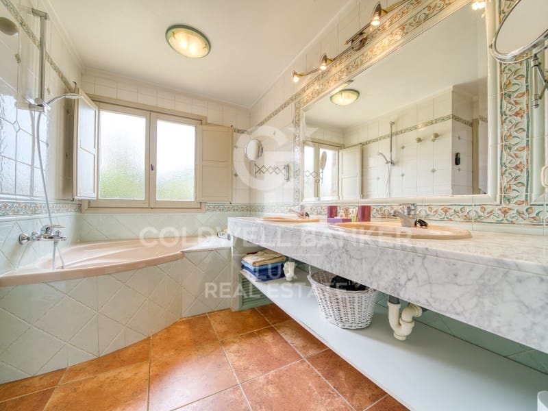 5 soveværelse Villa til salg i Peralada med swimmingpool - € 2.290.000 (Ref: 7652627)