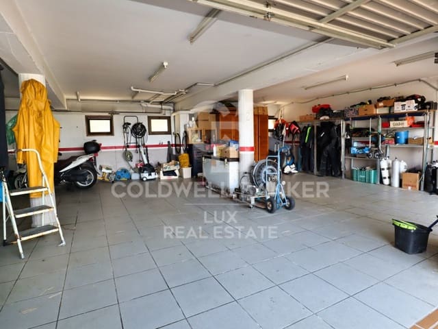 5 bedroom Villa for sale in El Port de la Selva with pool garage - € 1,095,000 (Ref: 7652629)